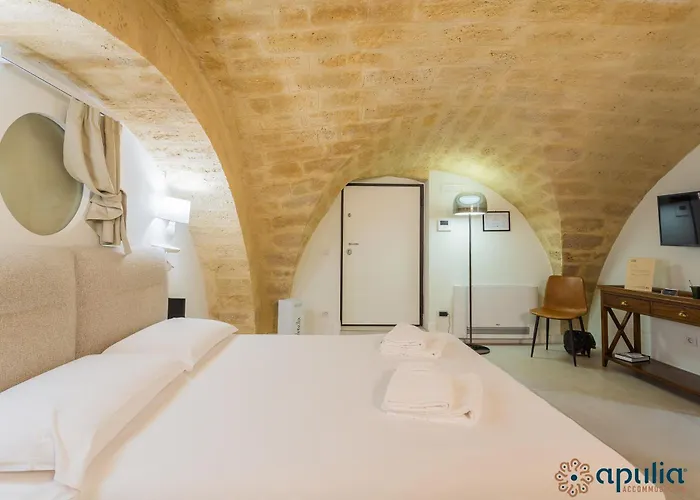 Zema By Apulia Affittacamere 4*