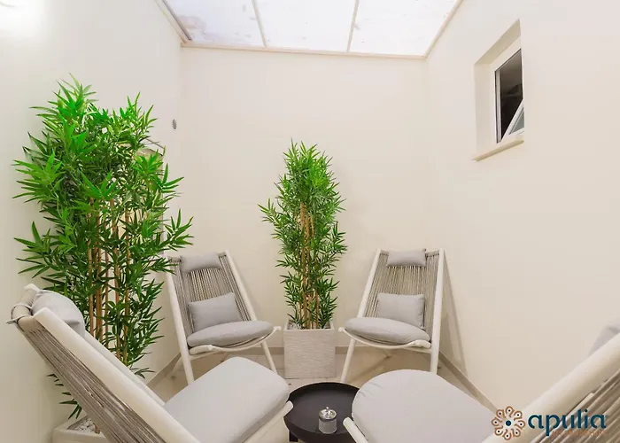 Zema By Apulia Affittacamere 4*